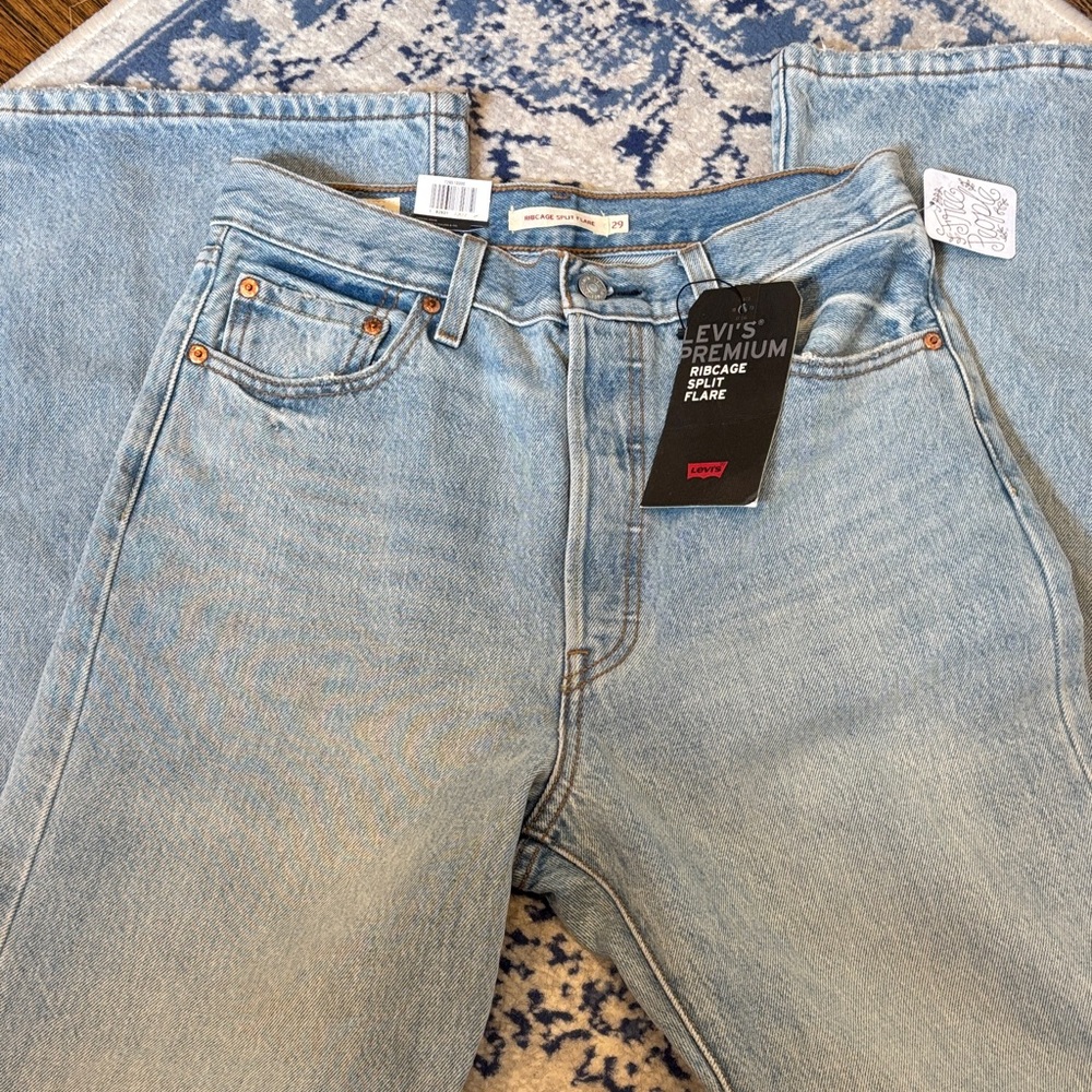 Levi's Premium Denim ribcage split flare NWT